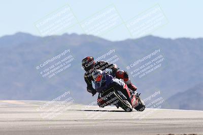 media/Oct-13-2025-Moto Forza (Mon) [[a66d839500]]/3-B Group/Session 4 (Turn 9)/